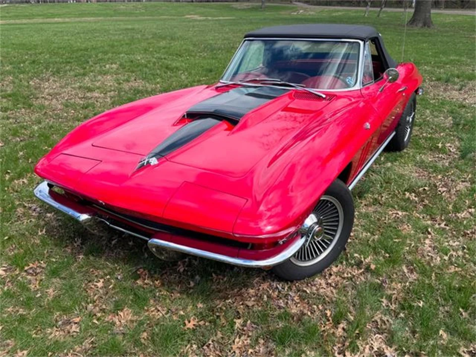 1965 Chevrolet Corvette C2 - Image 7 of 31