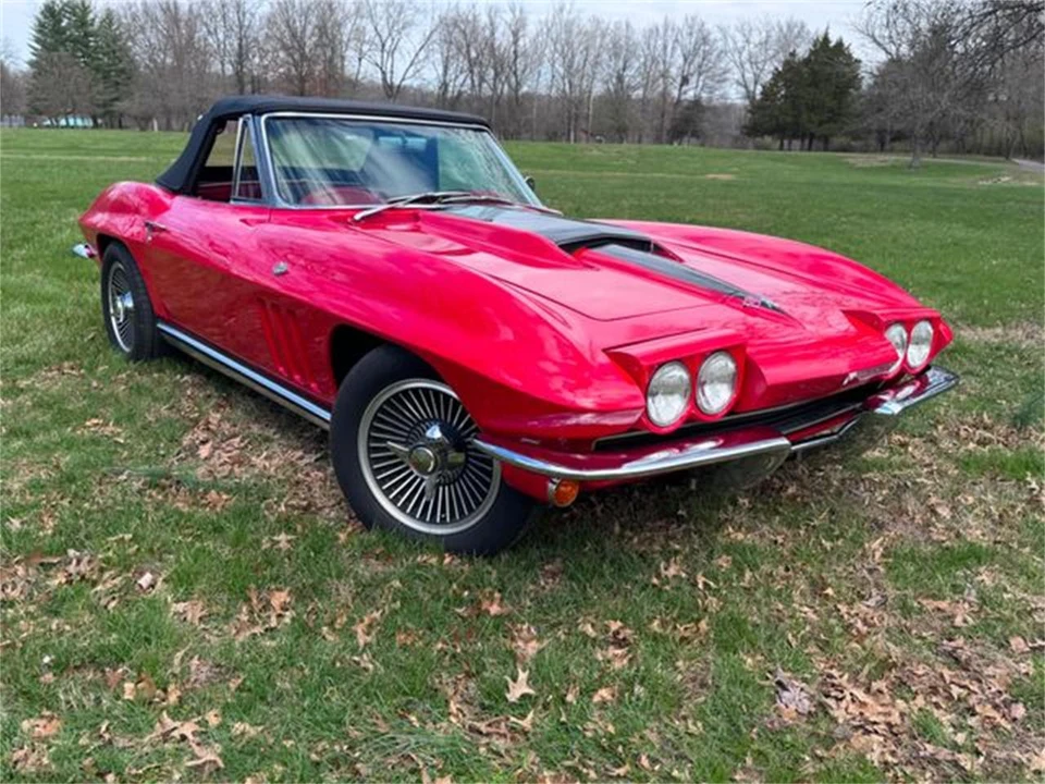 1965 Chevrolet Corvette C2 - Image 12 of 31