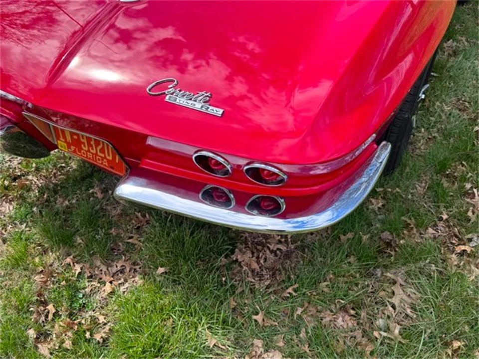 1965 Chevrolet Corvette C2 - Image 21 of 31