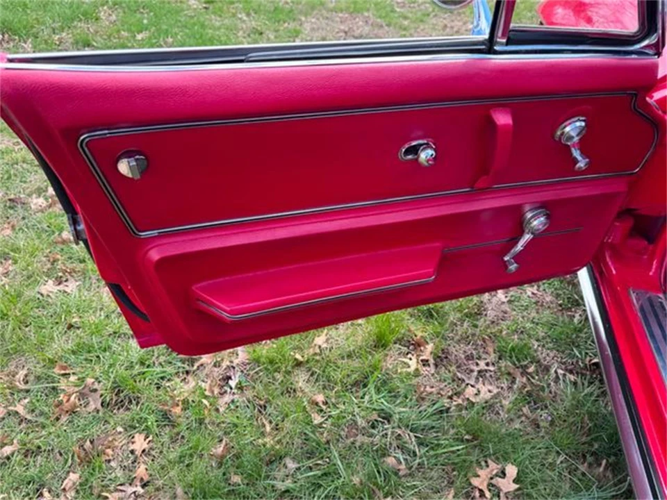 1965 Chevrolet Corvette C2 - Image 30 of 31