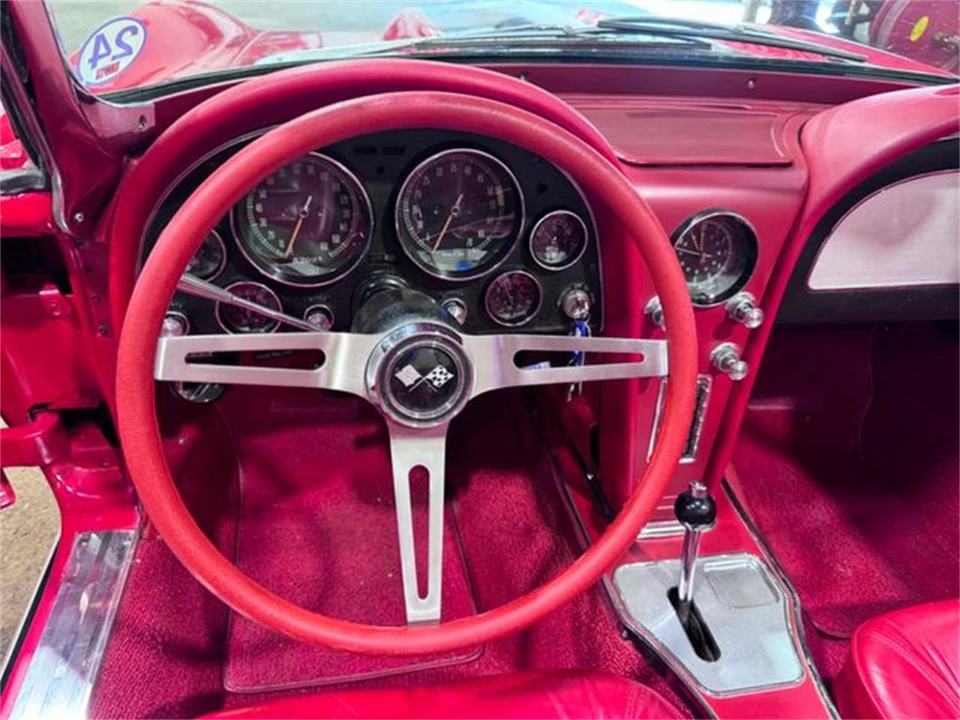 1965 Chevrolet Corvette C2 - Image 25 of 31