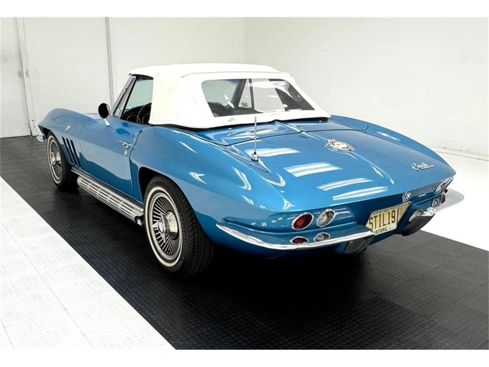 1965 Chevrolet Corvette C2 - Image 8 of 31