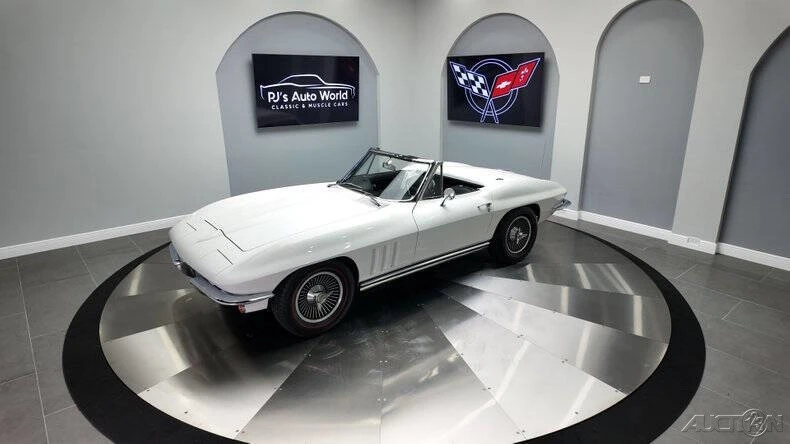1965 Chevrolet Corvette C2 - Image 20 of 21