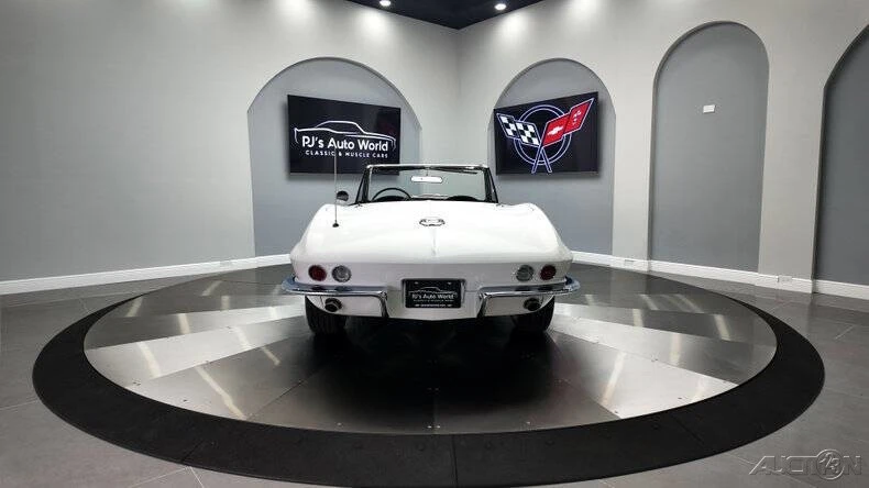 1965 Chevrolet Corvette C2 - Image 11 of 21