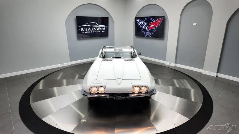 1965 Chevrolet Corvette C2 - Image 18 of 21