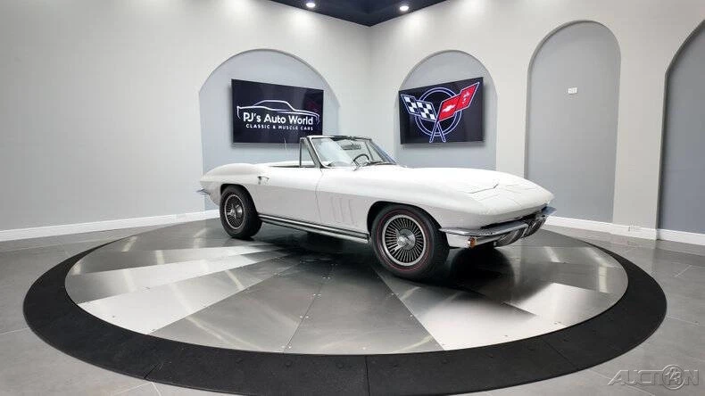 1965 Chevrolet Corvette C2 - Image 6 of 21