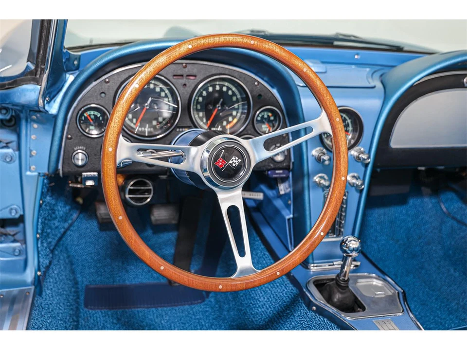 1965 Chevrolet Corvette C2 - Image 20 of 31