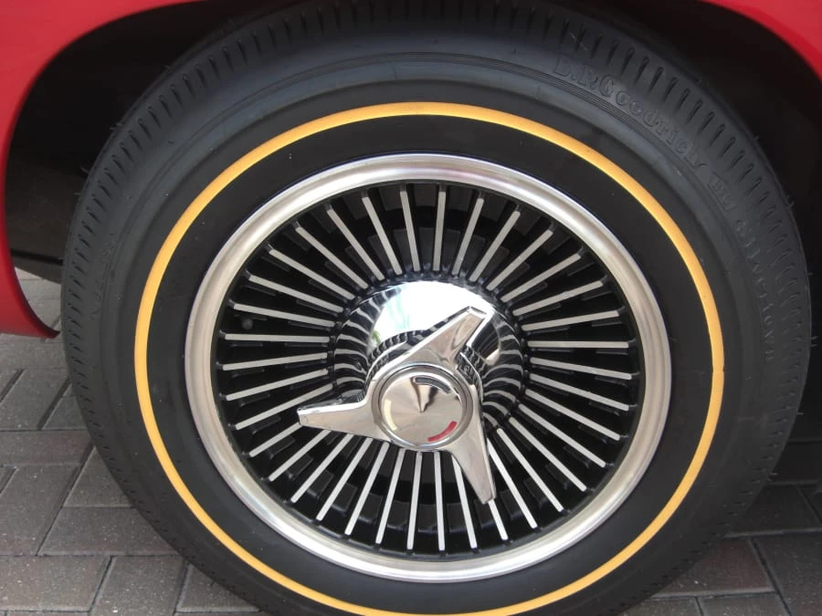 1965 Chevrolet Corvette C2 - Image 9 of 12