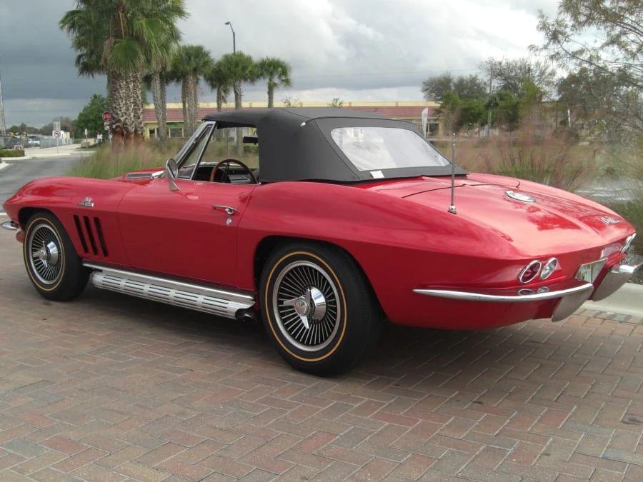 1965 Chevrolet Corvette C2 - Image 10 of 12