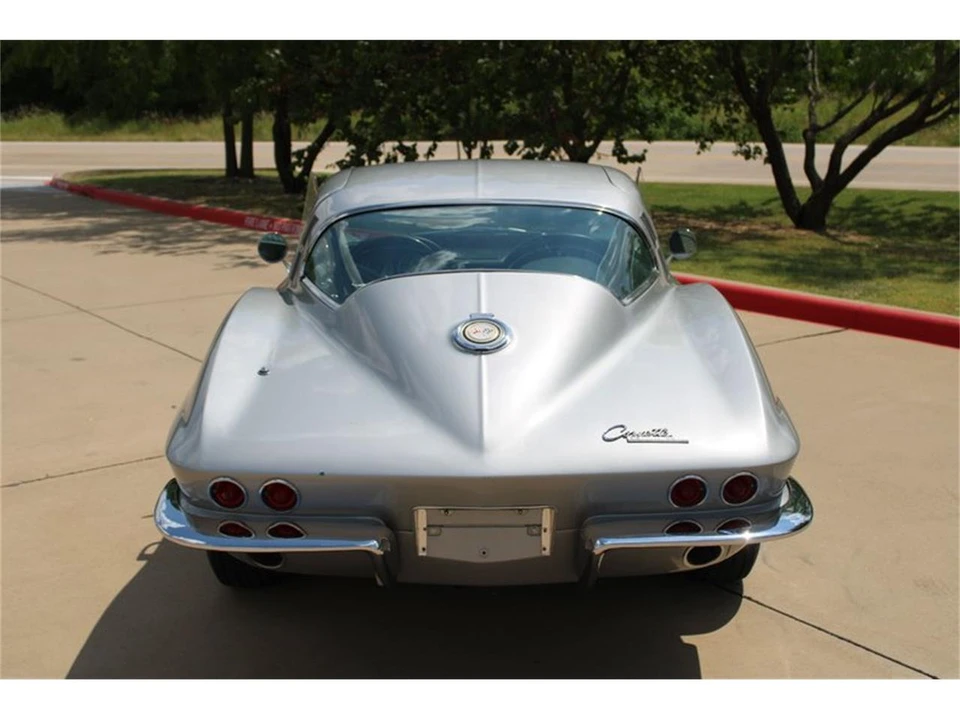 1965 Chevrolet Corvette C2 - Image 11 of 31