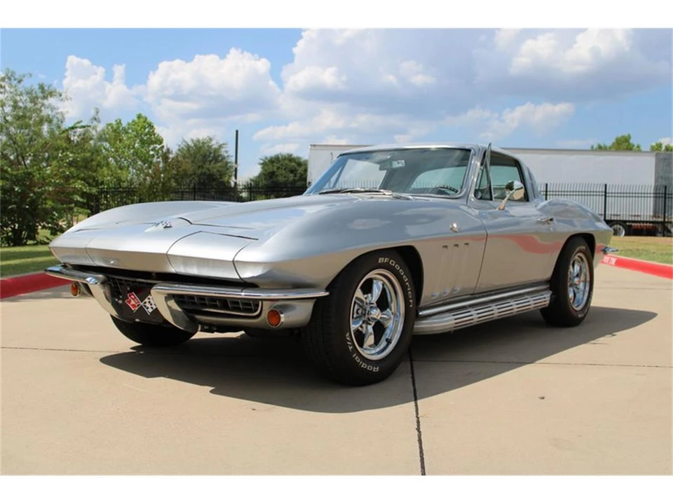 1965 Chevrolet Corvette C2 - Image 3 of 31