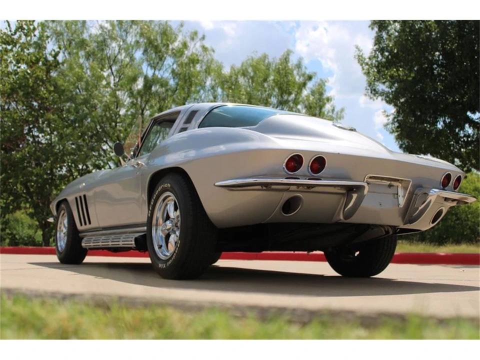 1965 Chevrolet Corvette C2 - Image 10 of 31