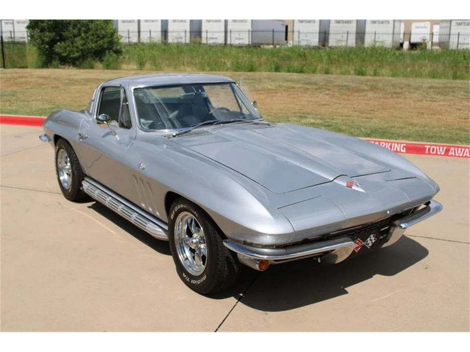1965 Chevrolet Corvette C2 - Image 20 of 31