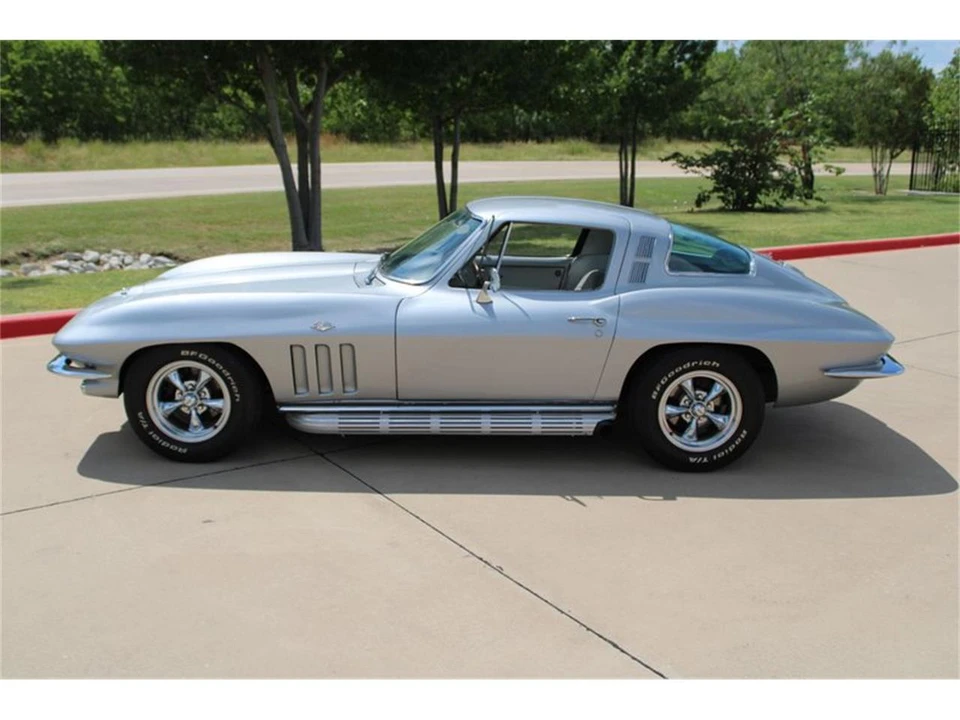 1965 Chevrolet Corvette C2 - Image 5 of 31