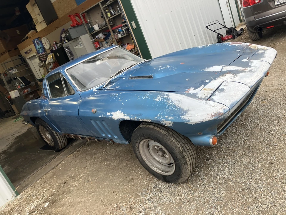 1965 Chevrolet Corvette C2 - Image 2 of 21