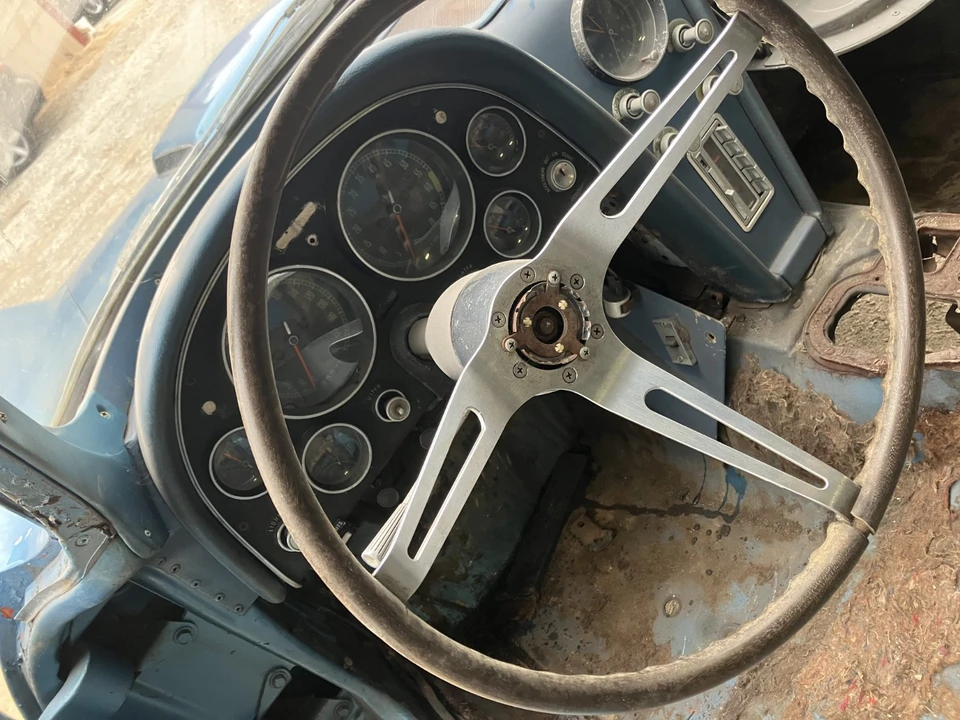 1965 Chevrolet Corvette C2 - Image 19 of 21
