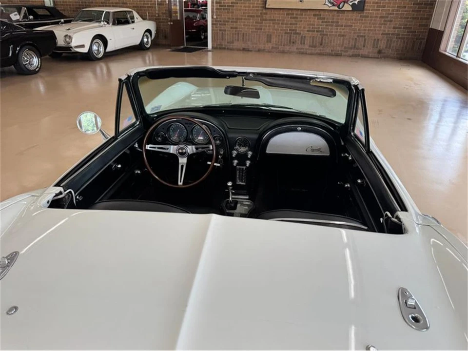 1965 Chevrolet Corvette C2 - Image 5 of 18