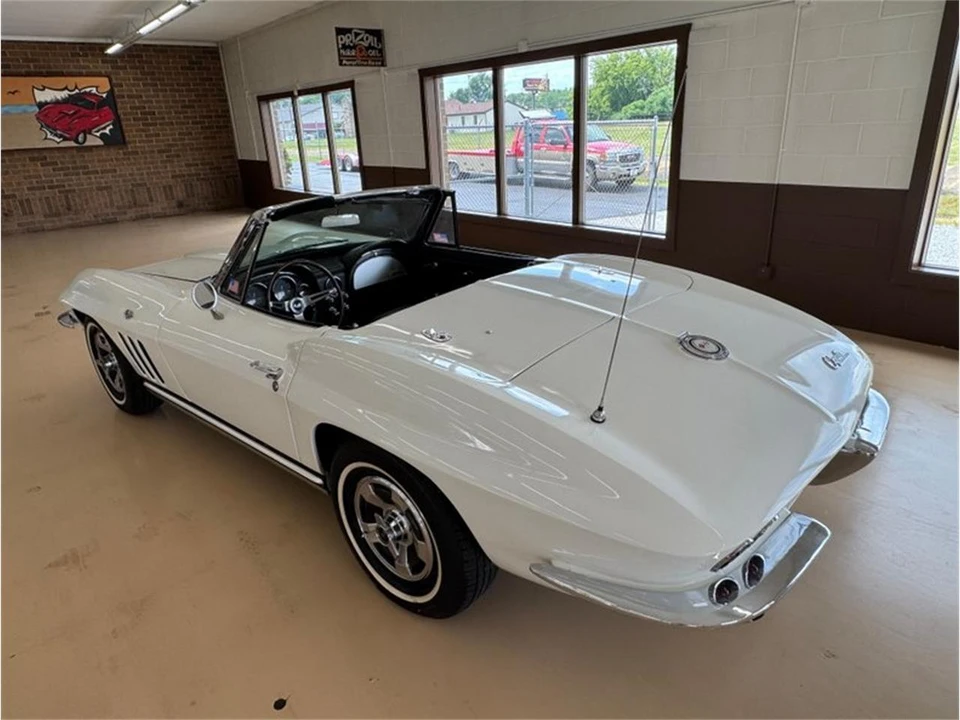 1965 Chevrolet Corvette C2 - Image 7 of 18