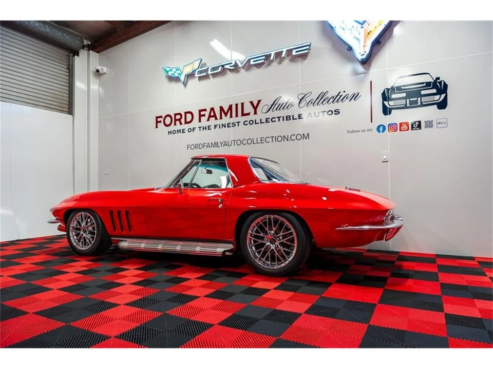 1965 Chevrolet Corvette C2 - Image 7 of 31