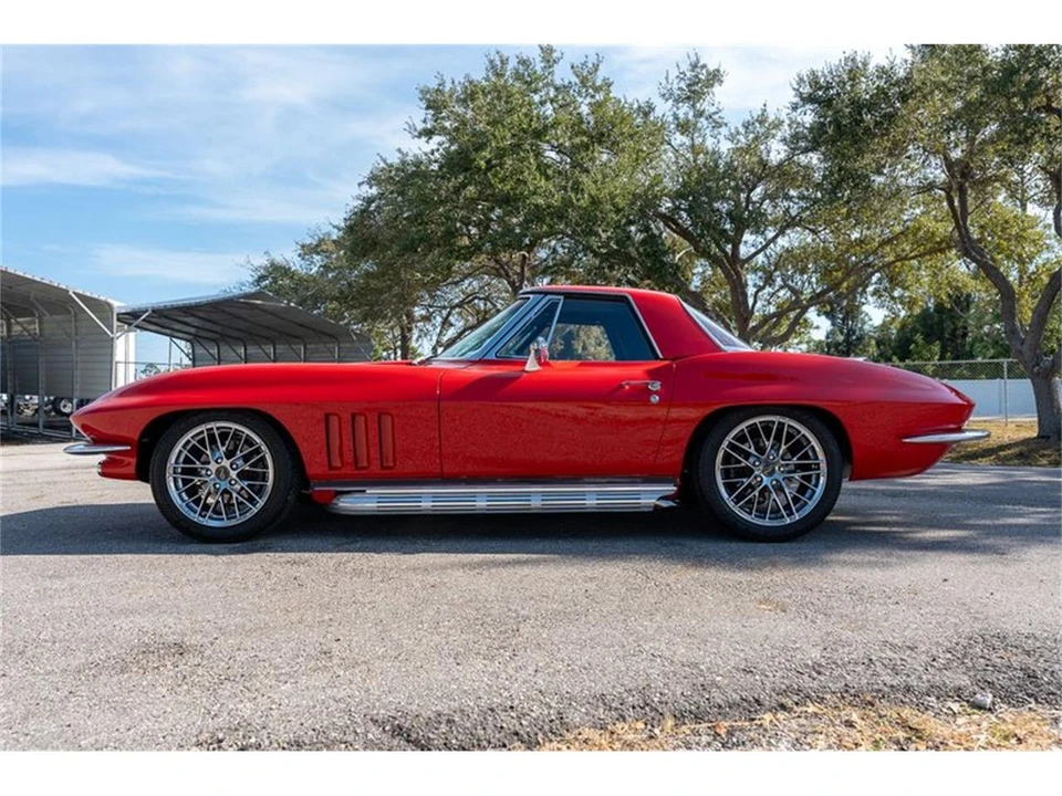 1965 Chevrolet Corvette C2 - Image 28 of 31