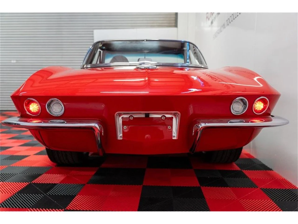 1965 Chevrolet Corvette C2 - Image 14 of 31