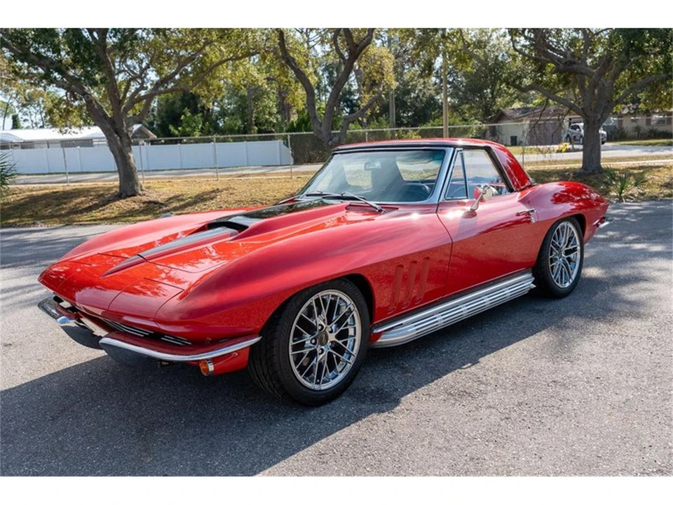 1965 Chevrolet Corvette C2 - Image 19 of 31