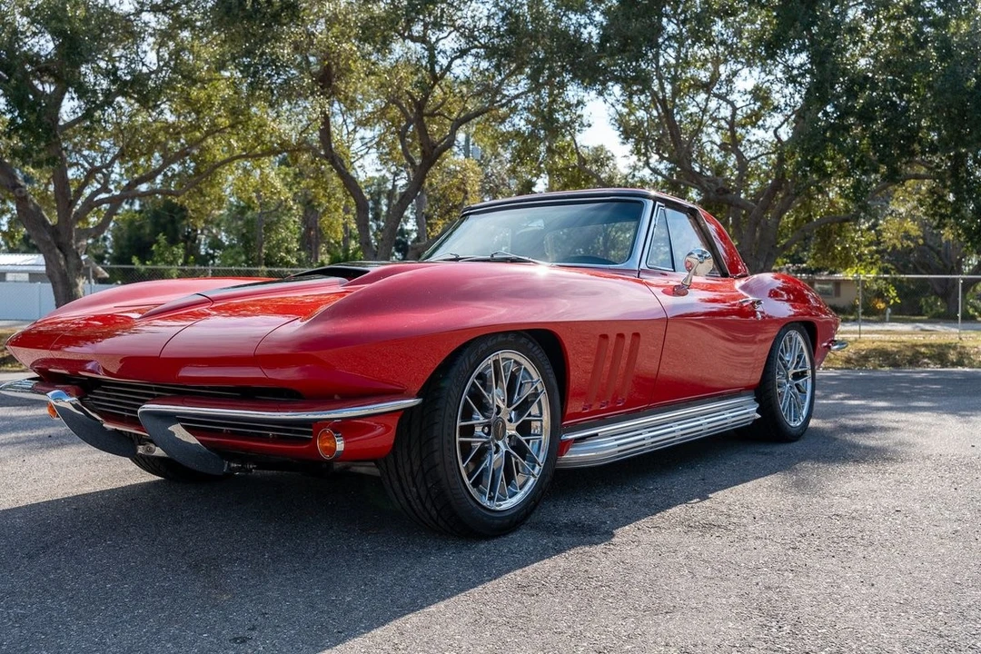 1965 Chevrolet Corvette C2 - Image 27 of 31