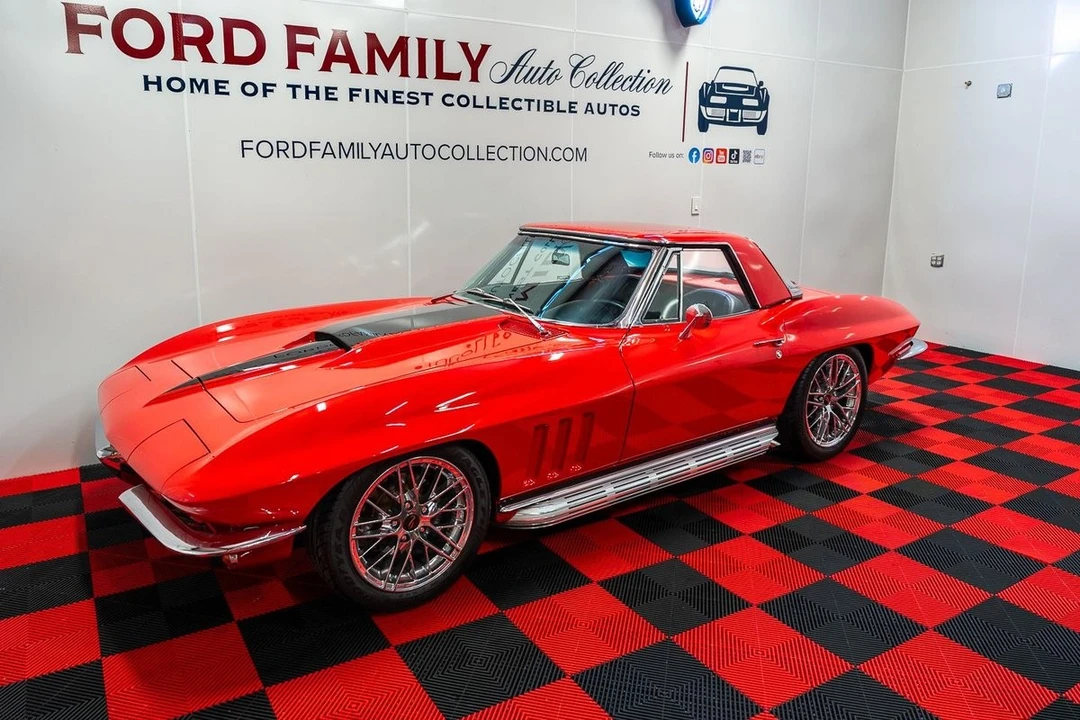 1965 Chevrolet Corvette C2 - Image 9 of 21