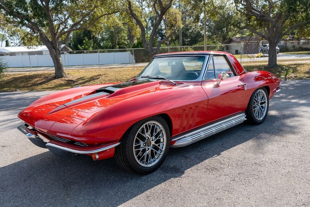 1965 Chevrolet Corvette C2 - Image 19 of 21
