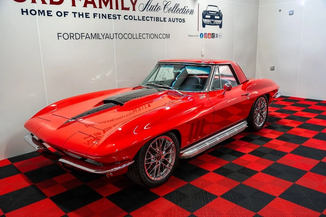 1965 Chevrolet Corvette C2 - Image 2 of 21