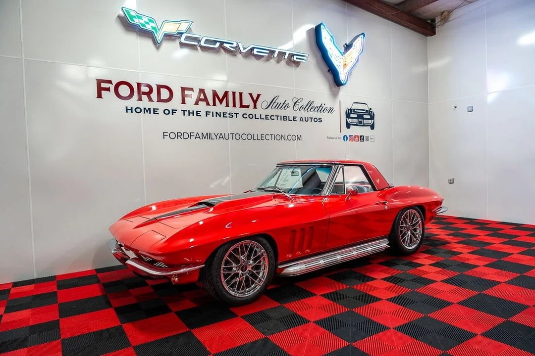 1965 Chevrolet Corvette C2 - Image 10 of 21