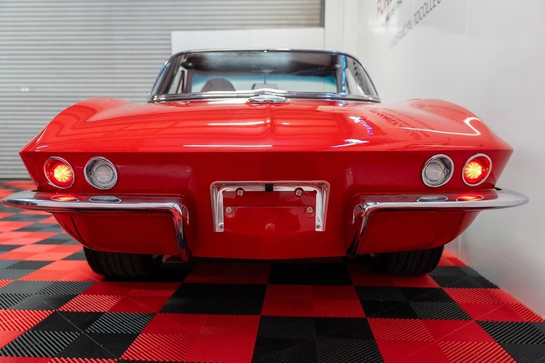 1965 Chevrolet Corvette C2 - Image 14 of 21