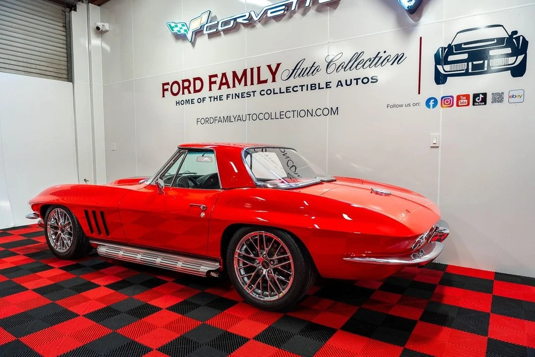 1965 Chevrolet Corvette C2 - Image 4 of 21