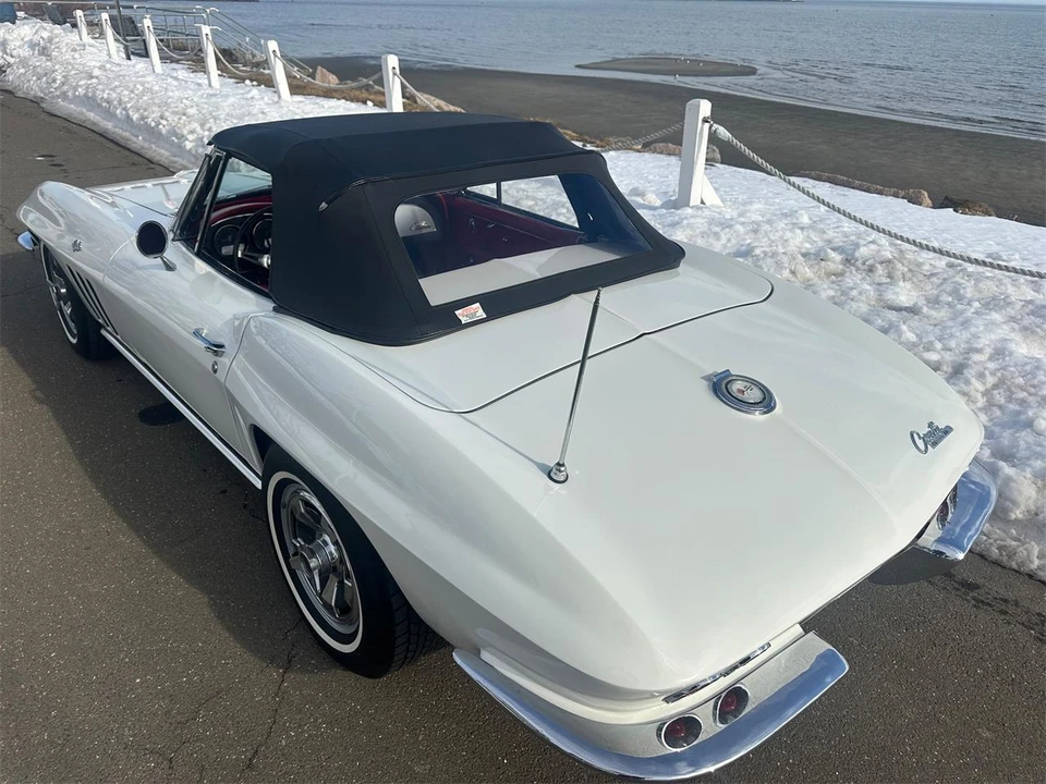 1965 Chevrolet Corvette C2 - Image 11 of 31