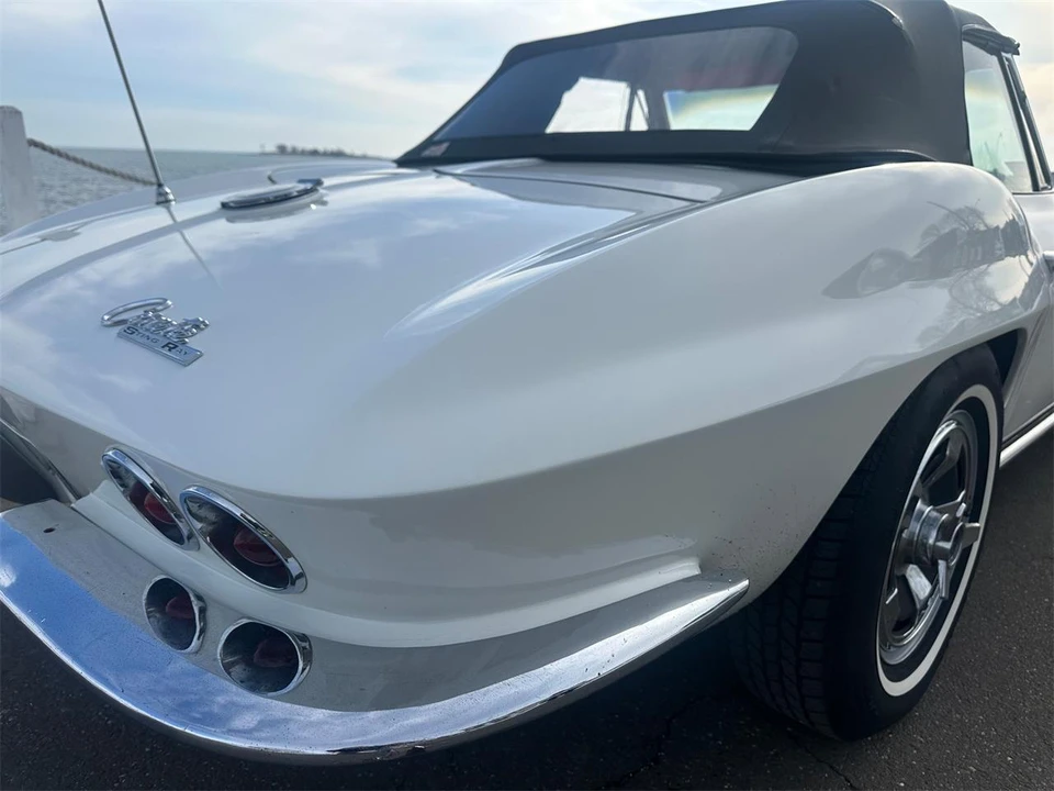 1965 Chevrolet Corvette C2 - Image 24 of 31