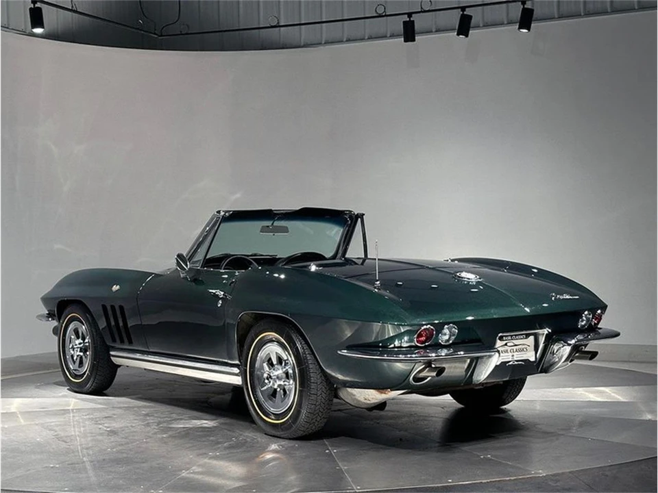 1965 Chevrolet Corvette C2 - Image 8 of 31