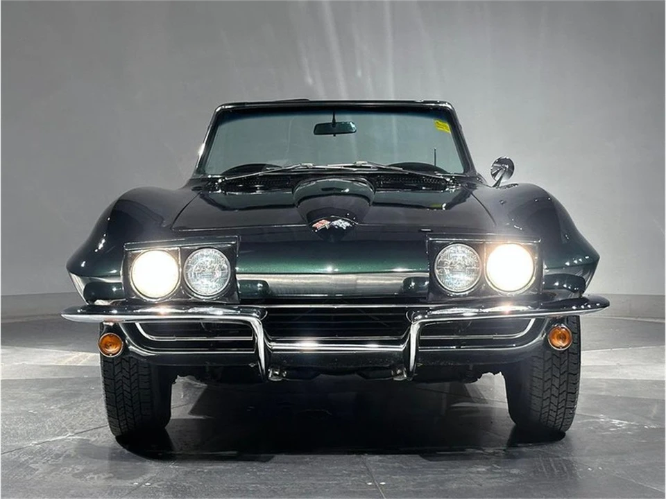 1965 Chevrolet Corvette C2 - Image 20 of 31