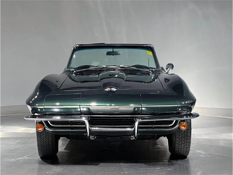 1965 Chevrolet Corvette C2 - Image 3 of 31
