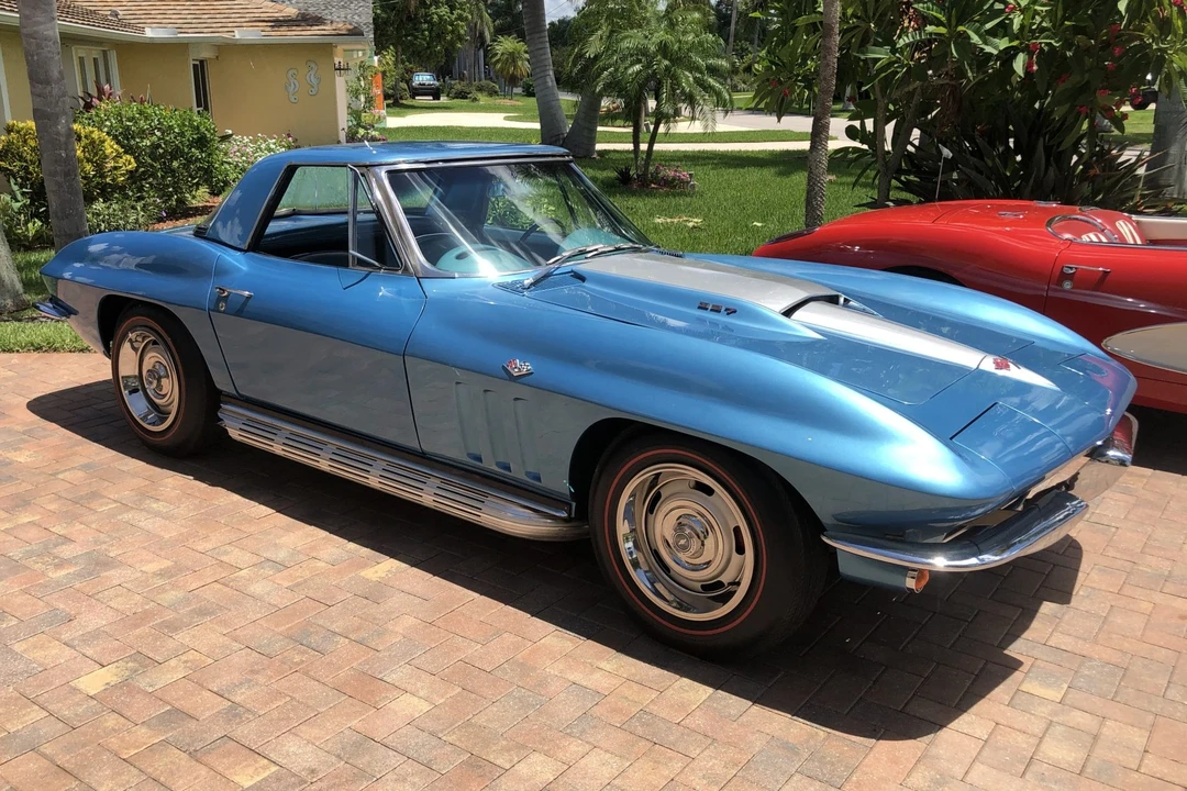 1965 Chevrolet Corvette C2 - Image 1 of 31