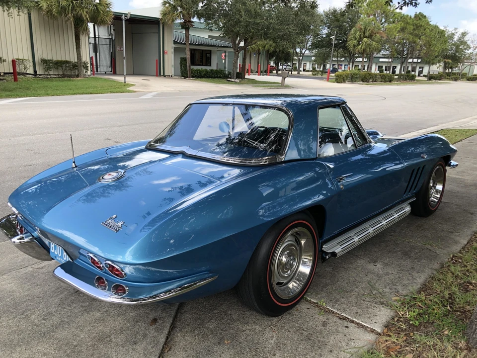 1965 Chevrolet Corvette C2 - Image 16 of 31
