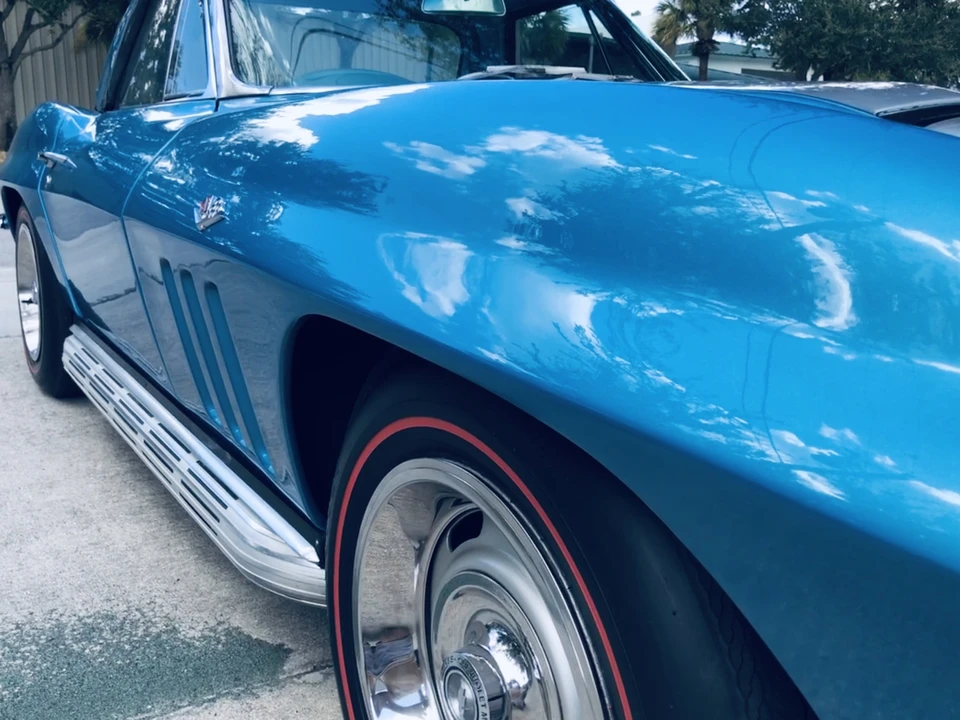 1965 Chevrolet Corvette C2 - Image 21 of 31