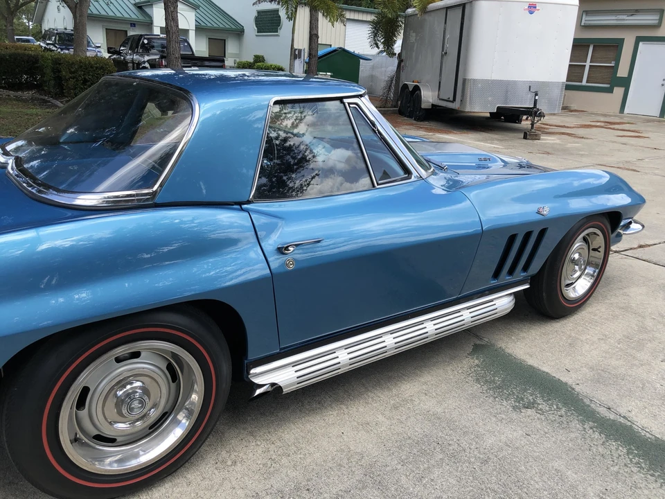 1965 Chevrolet Corvette C2 - Image 20 of 31