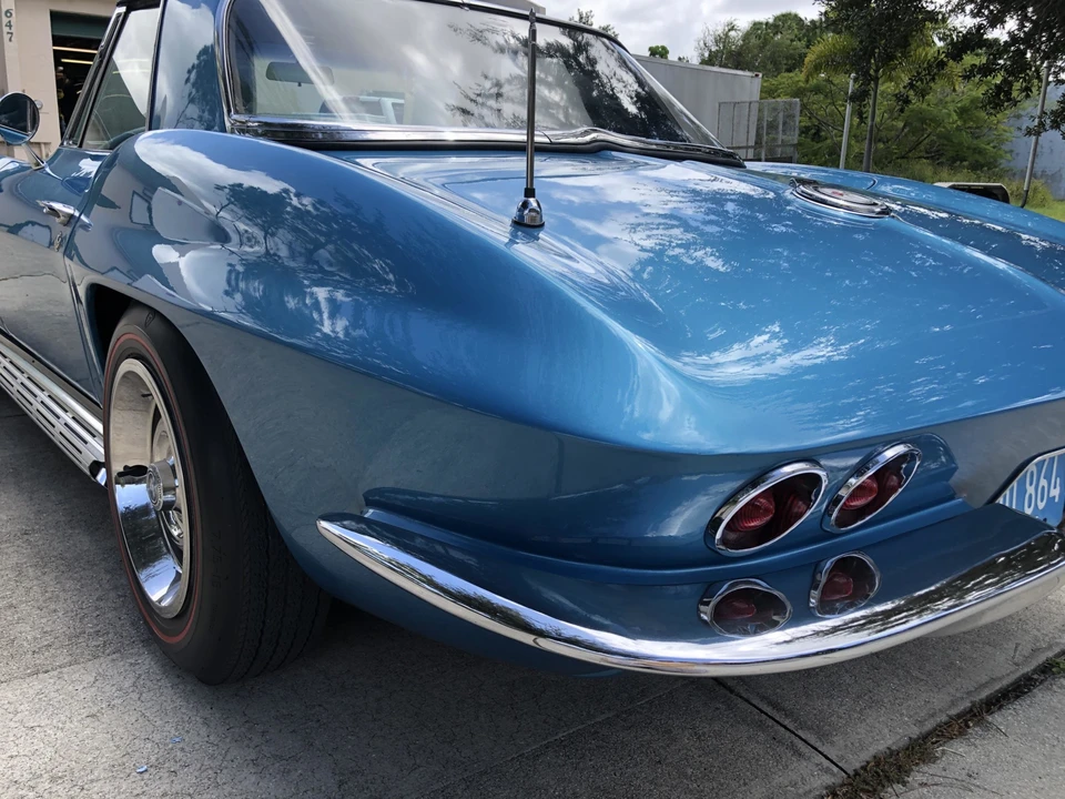 1965 Chevrolet Corvette C2 - Image 28 of 31