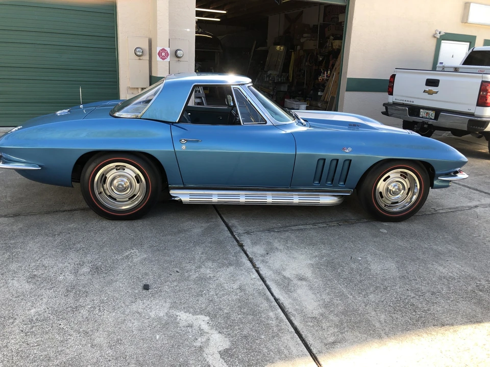 1965 Chevrolet Corvette C2 - Image 13 of 31