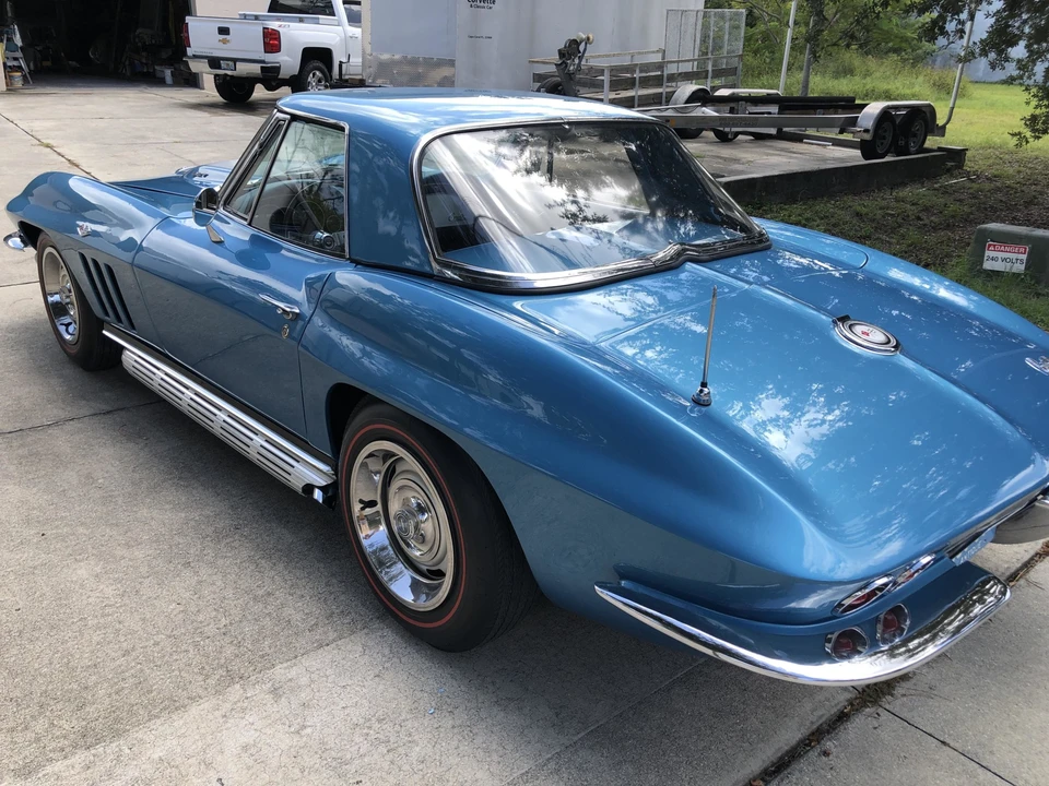 1965 Chevrolet Corvette C2 - Image 19 of 31