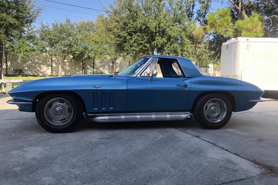 1965 Chevrolet Corvette C2 - Image 3 of 31