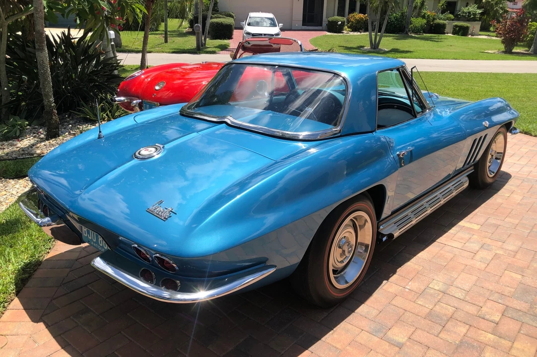 1965 Chevrolet Corvette C2 - Image 15 of 31