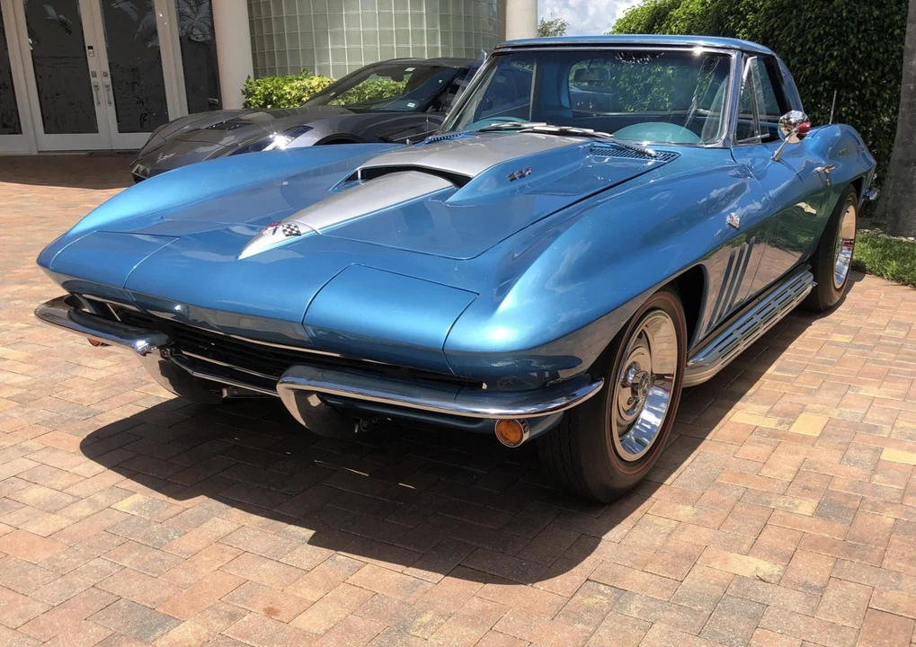 1965 Chevrolet Corvette C2 - Image 8 of 31