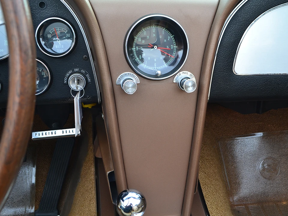 1965 Chevrolet Corvette C2 - Image 21 of 31