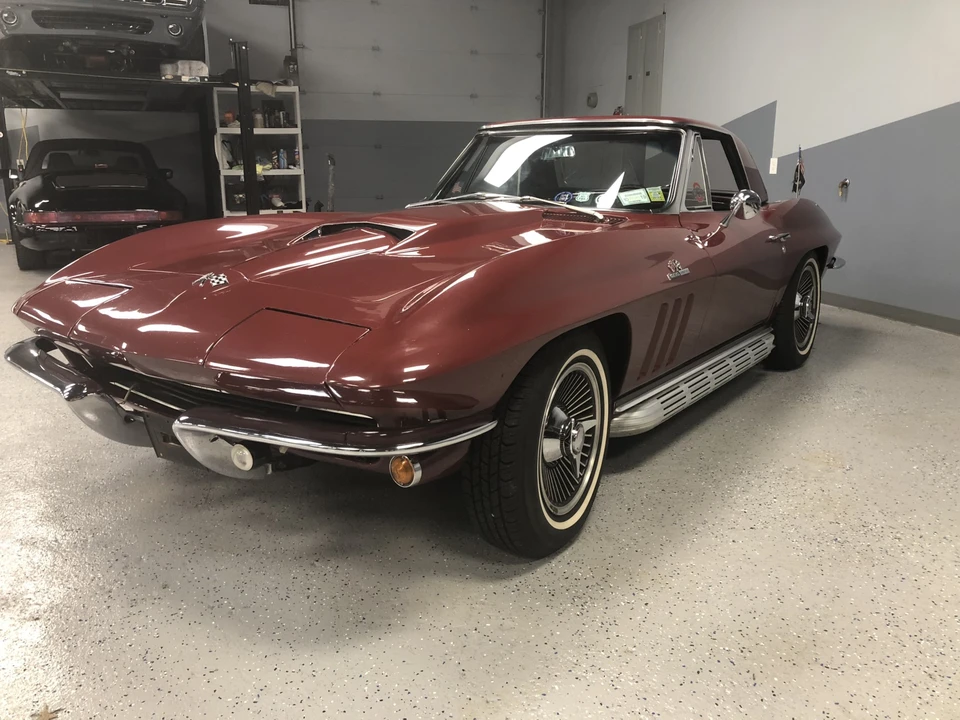 1965 Chevrolet Corvette C2 - Image 17 of 31